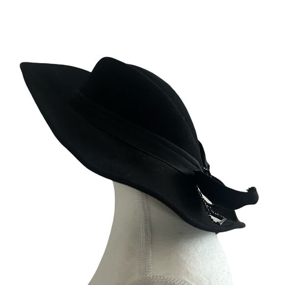 Vintage 1960s Mr. John Classic 100% Wool Hat – Bow Cutouts & Rhinestones main image 8